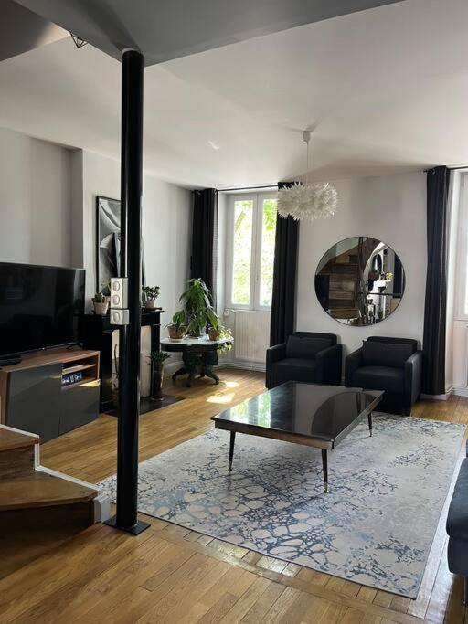 Duplex De Charme En Centre Ville Avec Terrasse Бриве-ла-Гаилларде Экстерьер фото