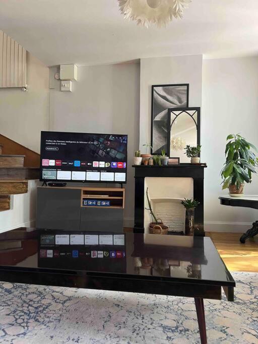 Duplex De Charme En Centre Ville Avec Terrasse Бриве-ла-Гаилларде Экстерьер фото